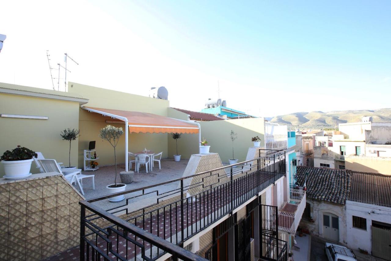 Re Sole Case Vacanze - Esclusivo Attico M A R T E Con Spaziosissima Terrazza Solarium Attrezzata 아볼라 외부 사진