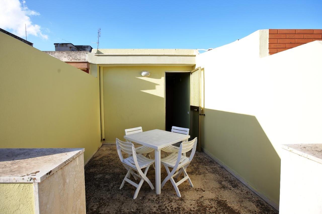 Re Sole Case Vacanze - Esclusivo Attico M A R T E Con Spaziosissima Terrazza Solarium Attrezzata 아볼라 외부 사진